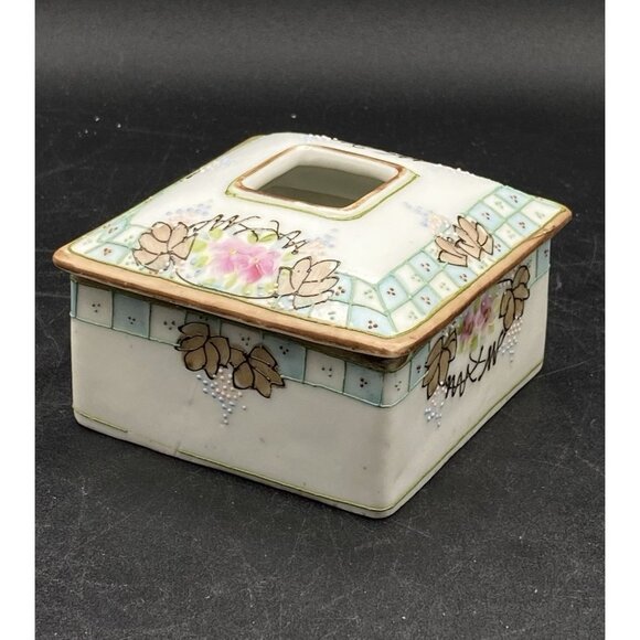 Porcelain Hand Painted Moriage Floral Nippon Hair Receiver Antique - Picture 1 of 11